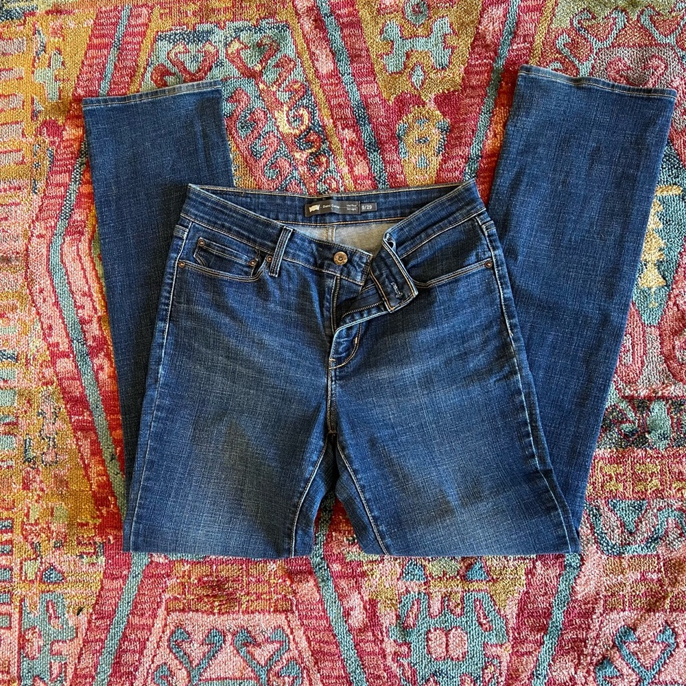 Levi’s Demi Curve Mid-rise Straight Leg Jeans